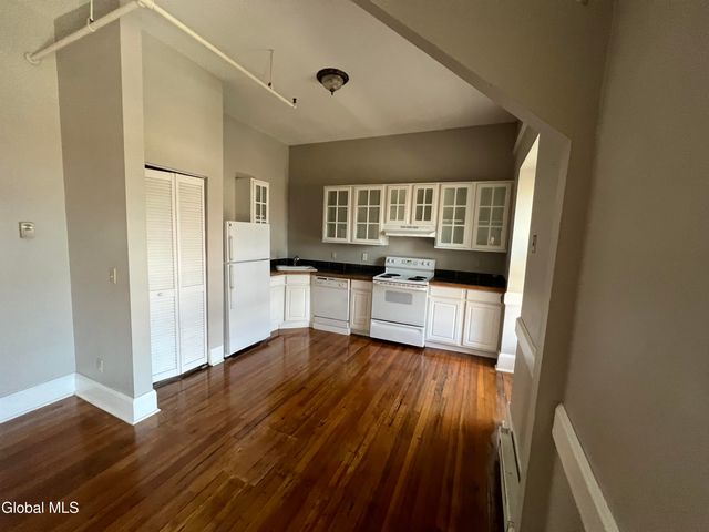 5 Broadway 505, Troy, NY 12180