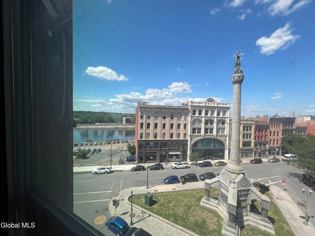 5 Broadway 505, Troy, NY 12180