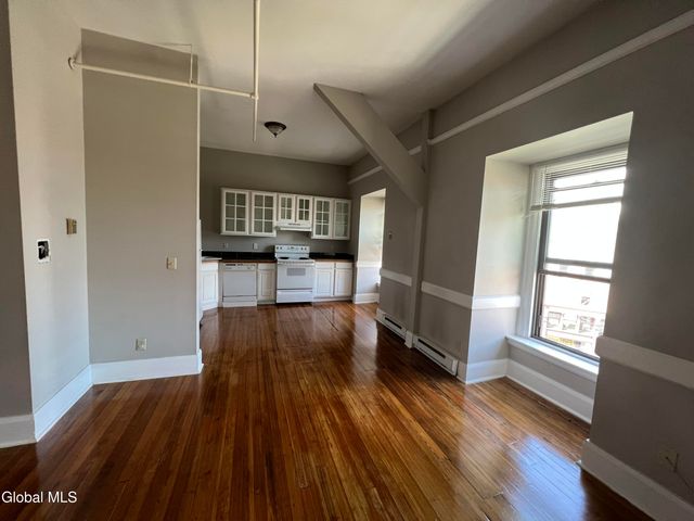 5 Broadway 505, Troy, NY 12180