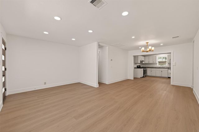 3209 Mccrarey Drive, Houston, TX 77088