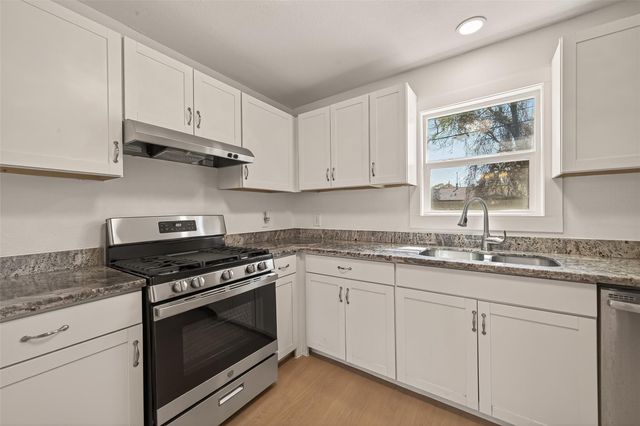 3209 Mccrarey Drive, Houston, TX 77088