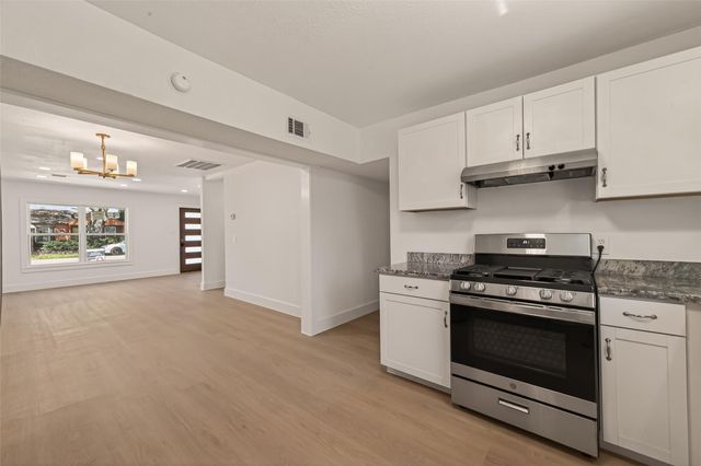 3209 Mccrarey Drive, Houston, TX 77088
