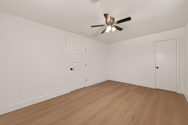 3209 Mccrarey Drive, Houston, TX 77088