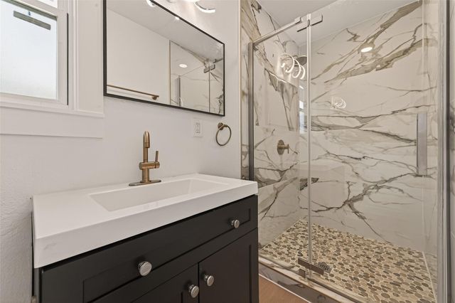3209 Mccrarey Drive, Houston, TX 77088
