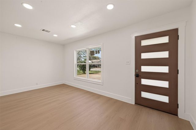 3209 Mccrarey Drive, Houston, TX 77088
