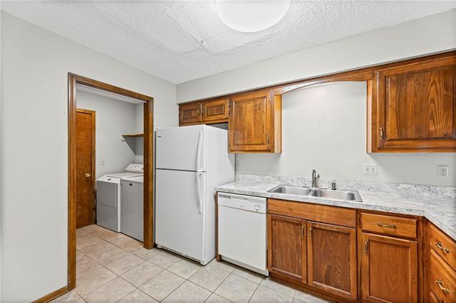 10812 W 116th Street, Overland Park, KS 66210