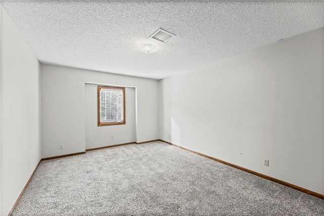 10812 W 116th Street, Overland Park, KS 66210