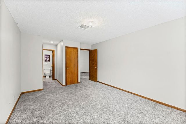 10812 W 116th Street, Overland Park, KS 66210