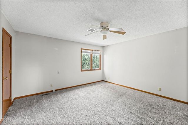 10812 W 116th Street, Overland Park, KS 66210