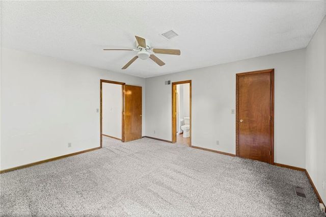 10812 W 116th Street, Overland Park, KS 66210