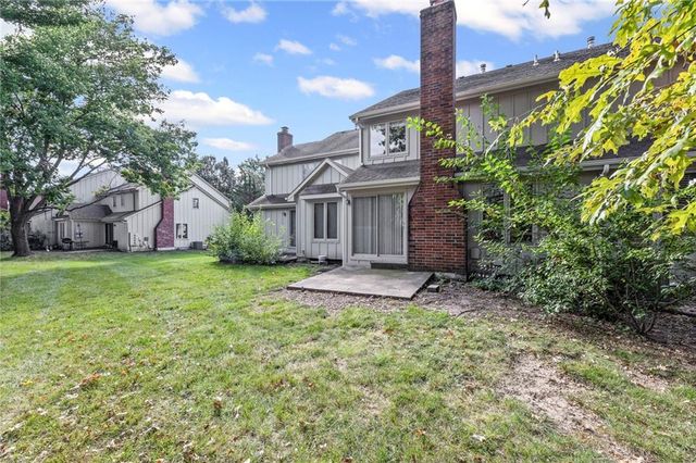 10812 W 116th Street, Overland Park, KS 66210