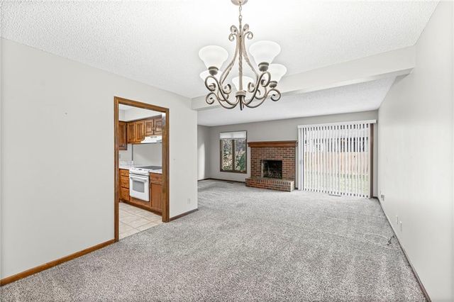 10812 W 116th Street, Overland Park, KS 66210