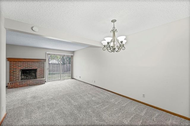 10812 W 116th Street, Overland Park, KS 66210