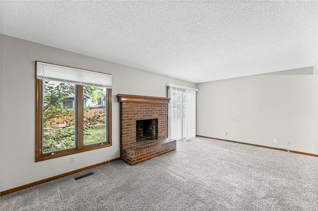 10812 W 116th Street, Overland Park, KS 66210