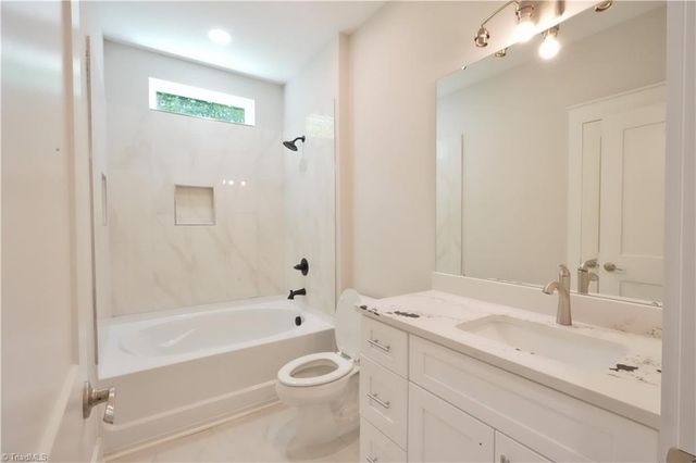 1004 Phineas Drive, Kernersville, NC 27284
