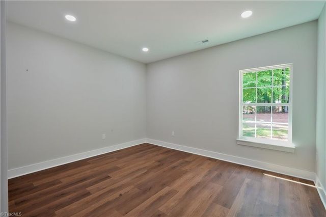 1004 Phineas Drive, Kernersville, NC 27284