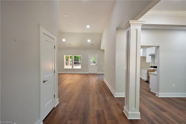 1004 Phineas Drive, Kernersville, NC 27284