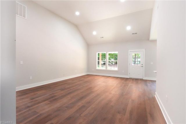 1004 Phineas Drive, Kernersville, NC 27284