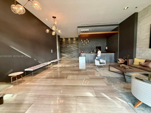 3451 NE 1st Ave M0806, Miami, FL 33137