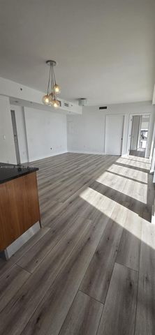 3451 NE 1st Ave M0806, Miami, FL 33137