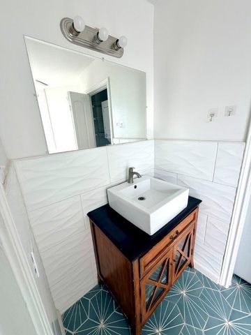 7901 Cambridge Street 100, Houston, TX 77054