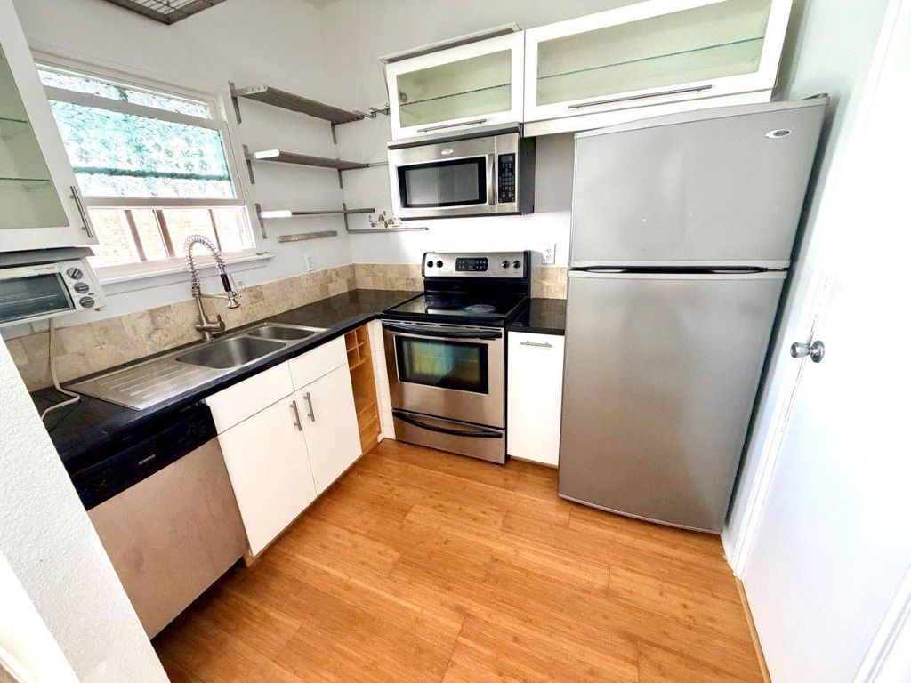 7901 Cambridge Street 100, Houston, TX 77054