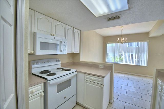 217 AUSTRALIAN WAY, Davenport, FL 33897