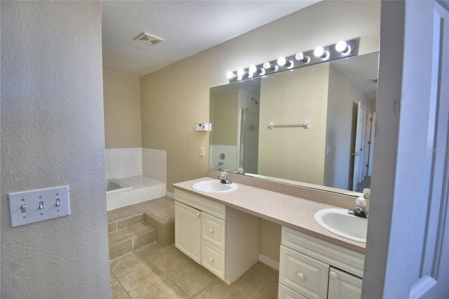 217 AUSTRALIAN WAY, Davenport, FL 33897