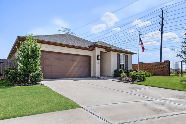 9402 Dearborn Creek Drive, Cypress, TX 77433