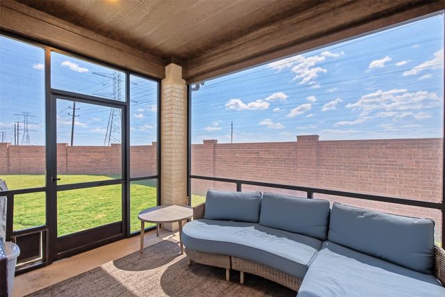 9402 Dearborn Creek Drive, Cypress, TX 77433