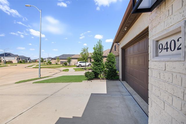 9402 Dearborn Creek Drive, Cypress, TX 77433