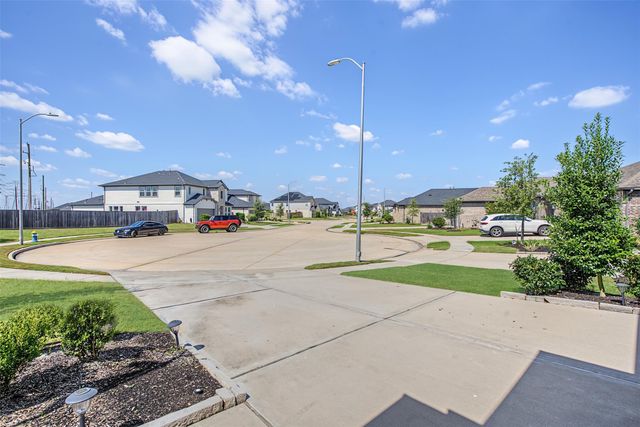 9402 Dearborn Creek Drive, Cypress, TX 77433