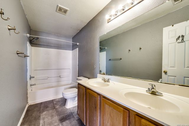 11138 Dublin Ldg, San Antonio, TX 78254