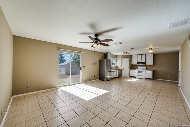 11138 Dublin Ldg, San Antonio, TX 78254