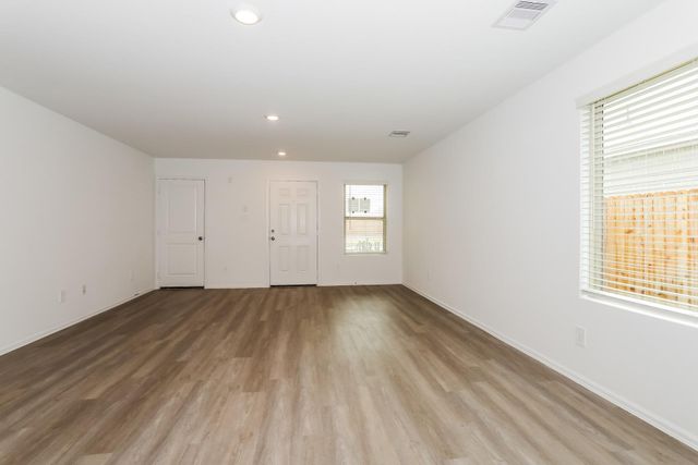 423 Jewett Meadow Drive, Magnolia, TX 77354