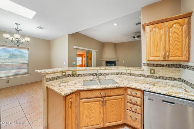 5972 Leaping Lizard Loop, Las Cruces, NM 88012