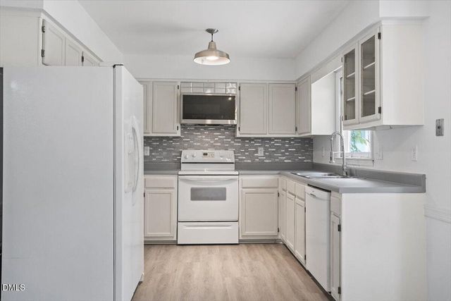 105 Glenn Meadow Court, Garner, NC 27529