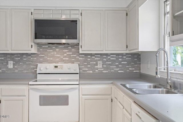 105 Glenn Meadow Court, Garner, NC 27529