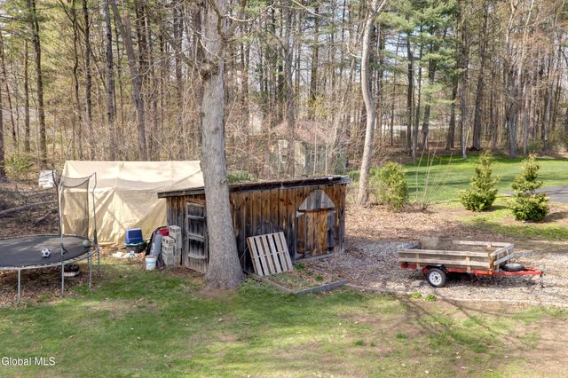 20 Wynnefield Drive, Moreau, NY 12803