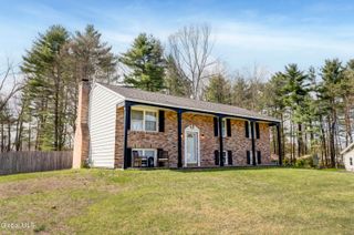 20 Wynnefield Drive, Moreau, NY 12803