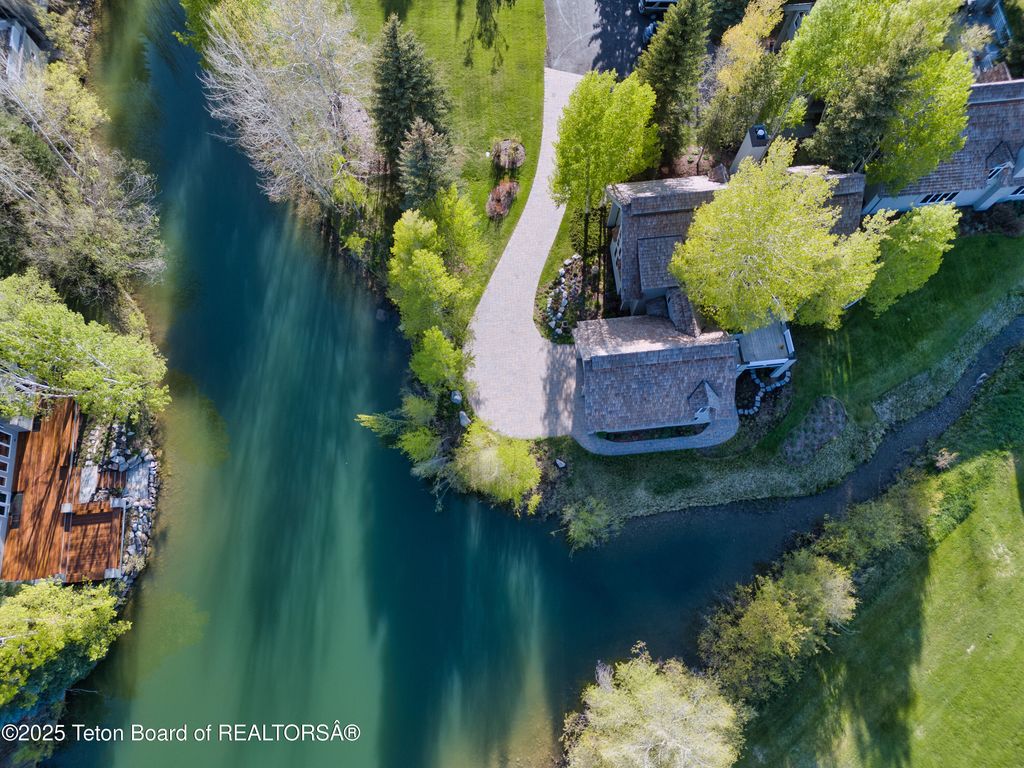 4325 W MOUNTAIN ROSE Court, Wilson, WY 83014 photo 16