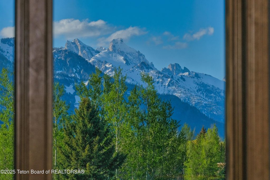 4325 W MOUNTAIN ROSE Court, Wilson, WY 83014 photo 20