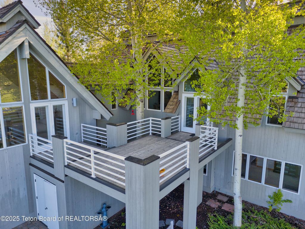 4325 W MOUNTAIN ROSE Court, Wilson, WY 83014 photo 6