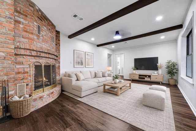 302 Bayou View Drive, El Lago, TX 77586