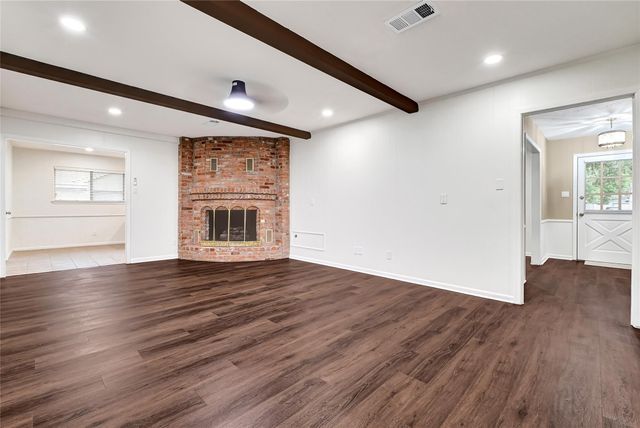 302 Bayou View Drive, El Lago, TX 77586