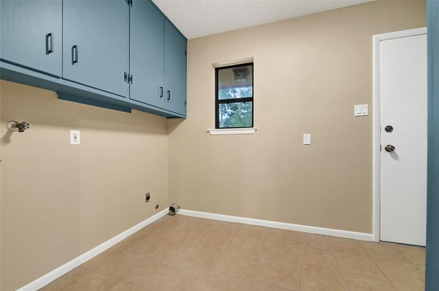 302 Bayou View Drive, El Lago, TX 77586