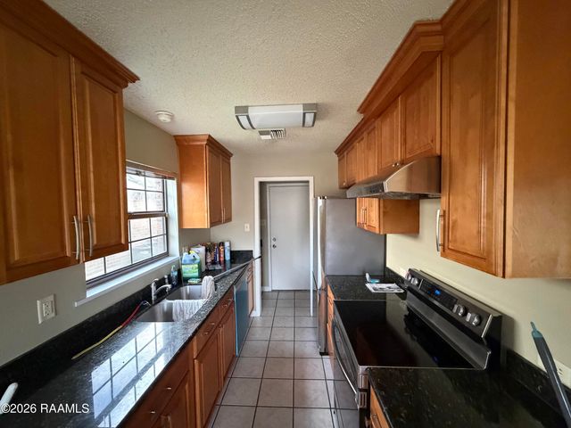 105 Case Lane, Lafayette, LA 70506