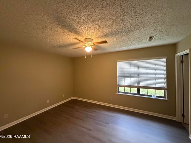 105 Case Lane, Lafayette, LA 70506
