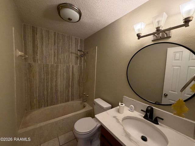 105 Case Lane, Lafayette, LA 70506