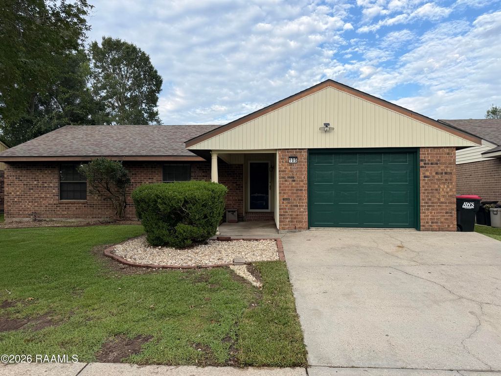 105 Case Lane, Lafayette, LA 70506